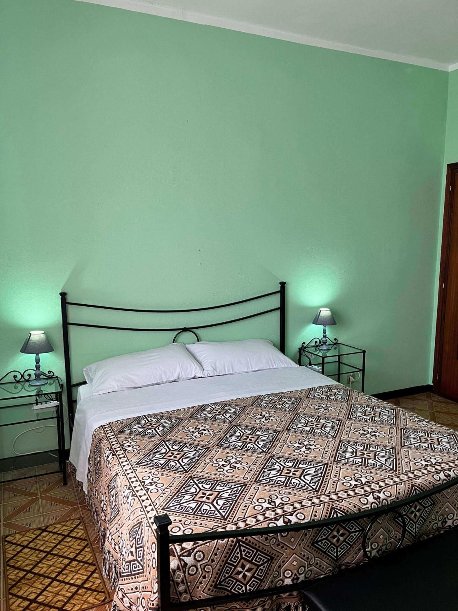 Room In Bb - Casa T Home Bed And Breakfast Tagliolo Monferrato Esterno foto